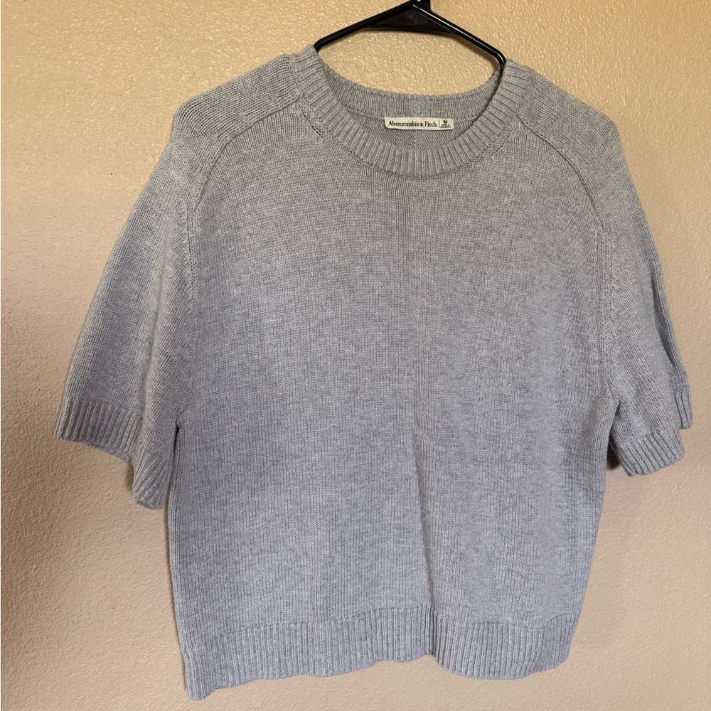 Abercrombie & Fitch Light Gray Knit Top